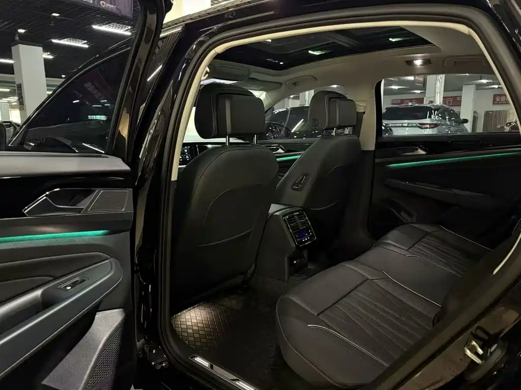 Volkswagen Passat 2023
