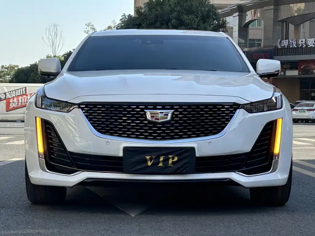 Cadillac CT5 2023 — фото 2