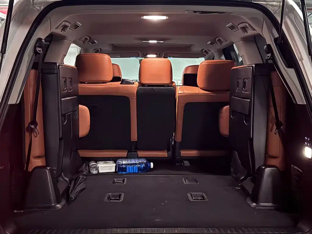 Lexus LX 2018