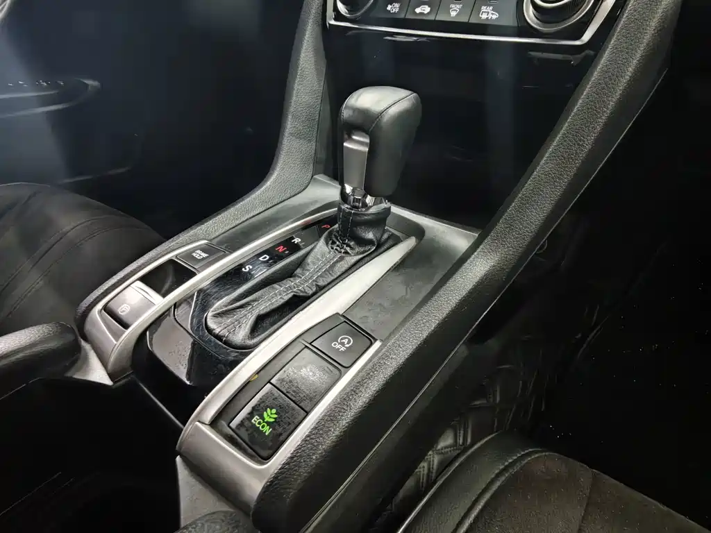 Honda Civic 2020 — фото 13