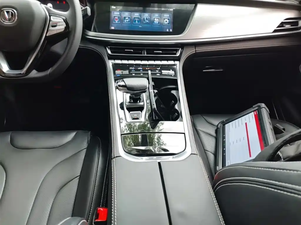 Changan CS85 COUPE 2020 — фото 14