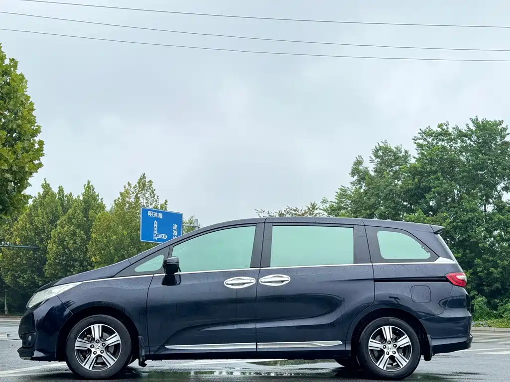Honda Odyssey 2016 — фото 4
