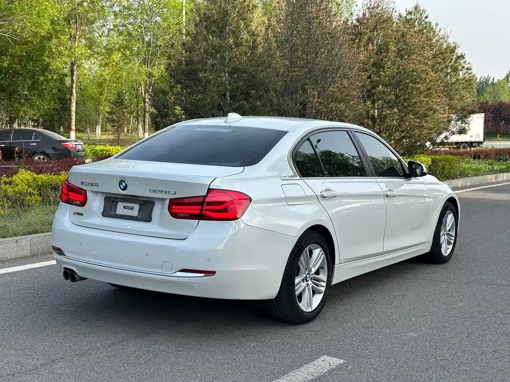 BMW 3 Series 2017