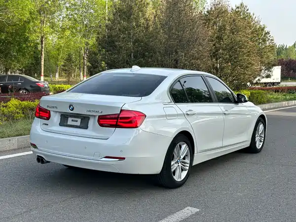 BMW 3 Series 2017