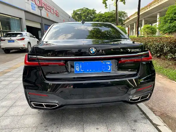 BMW 7 Series 2012