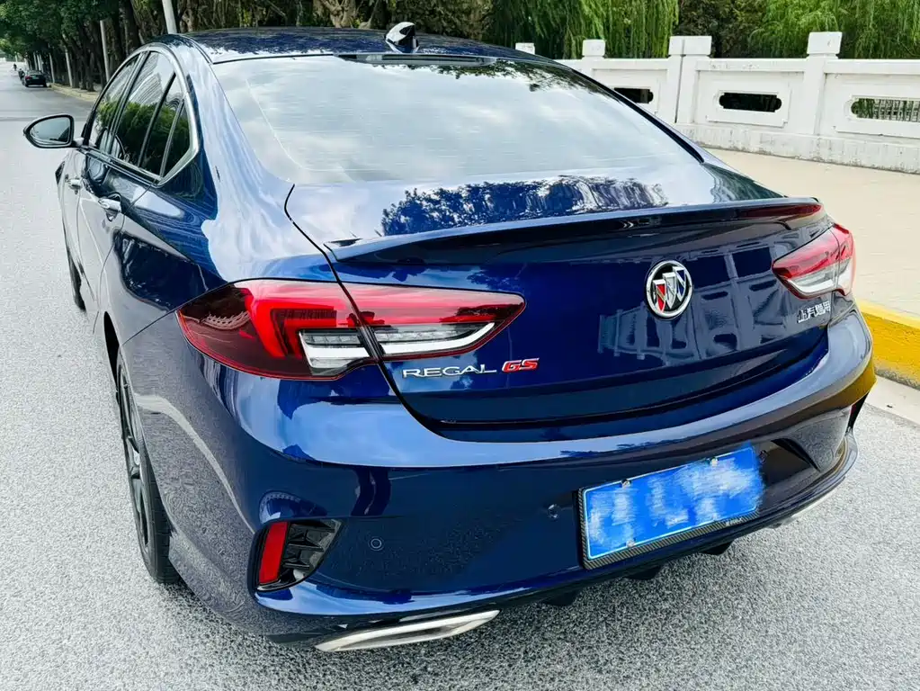 Buick Regal 2023 — фото 11
