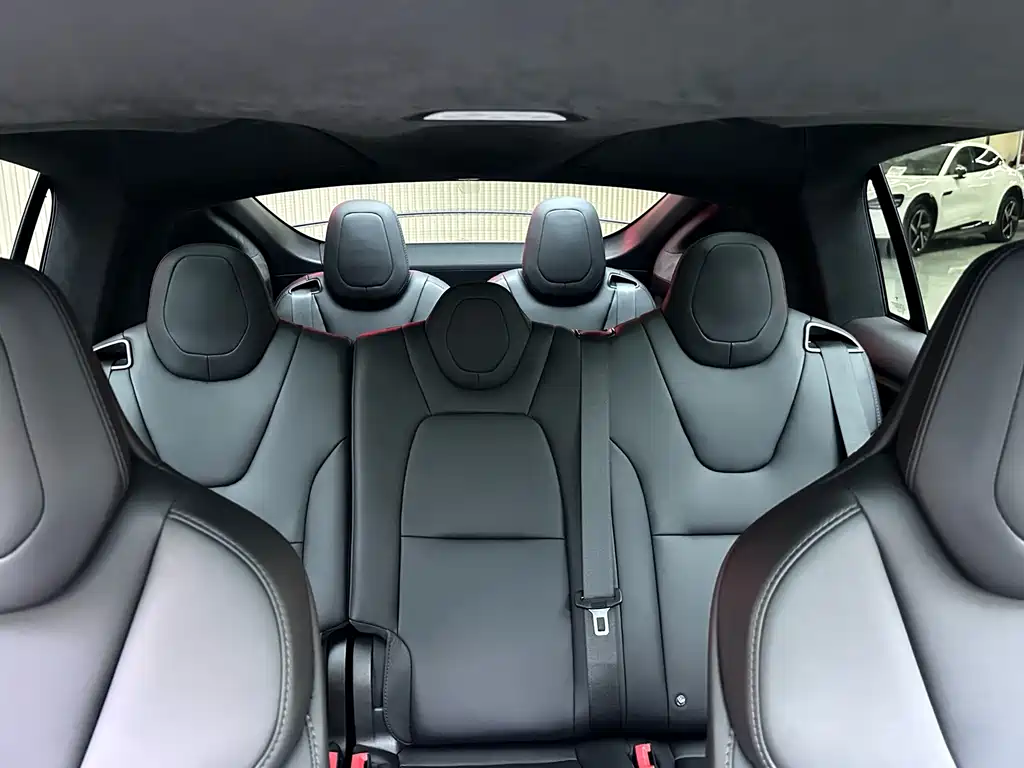 Tesla Model X 2018 — фото 19