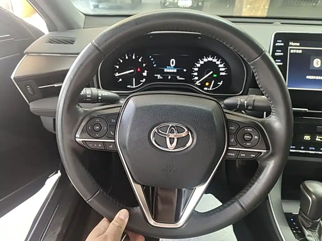 Toyota Avalon 2020 — фото 11