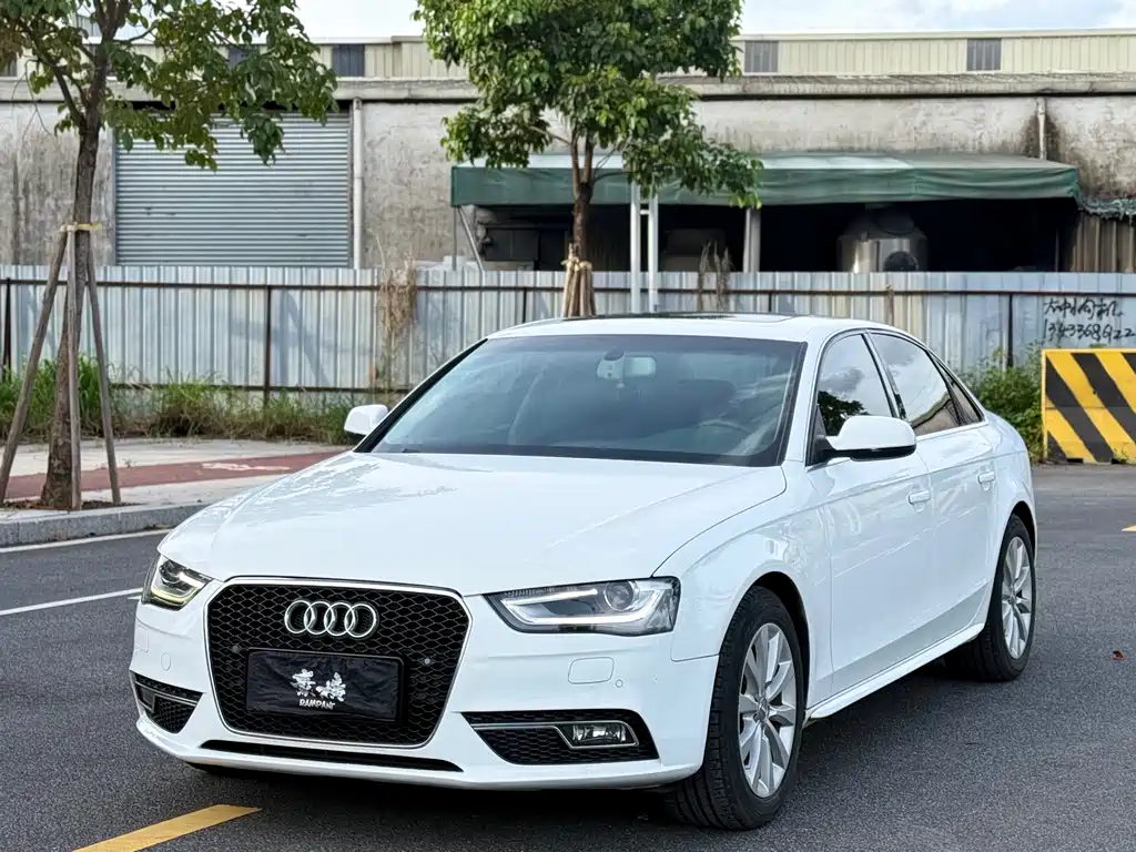 Audi A4L 2015