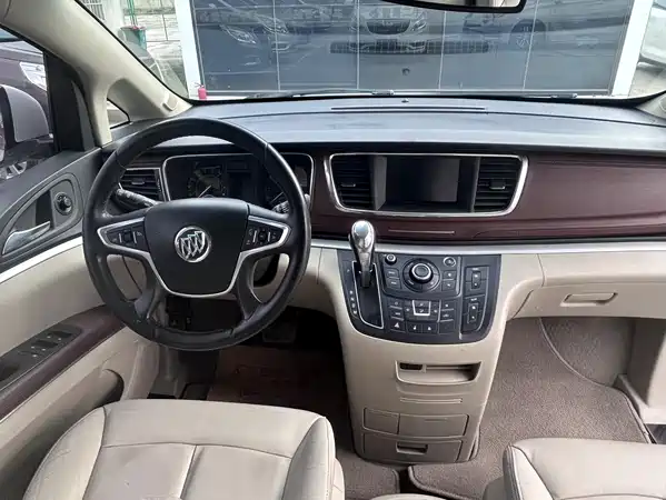 Buick GL8 2019