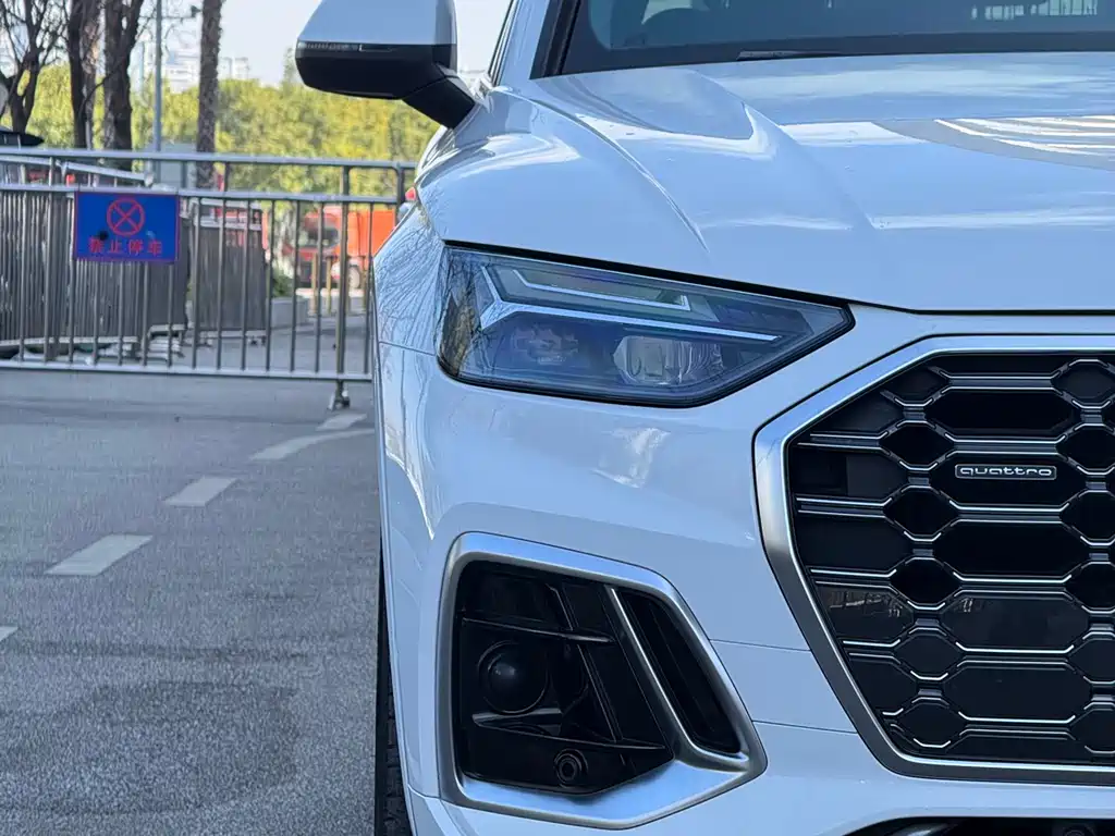 Audi Q5L 2022 — фото 3