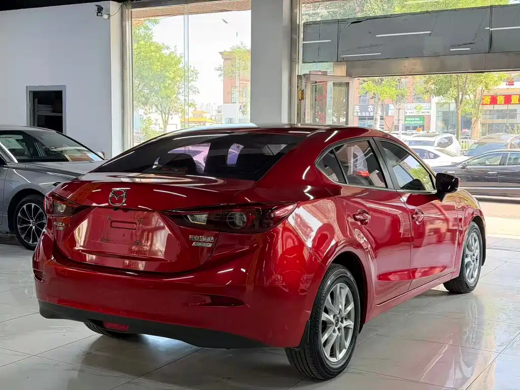 Mazda 3 Axela 2019