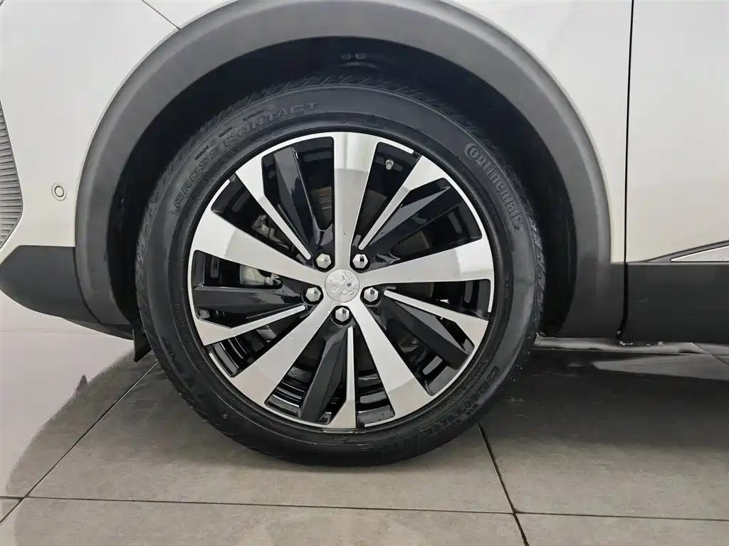 Peugeot 4008 2022 — фото 17