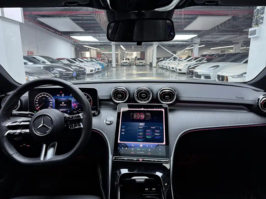 Mercedes-Benz C-Class 2023 — фото 10