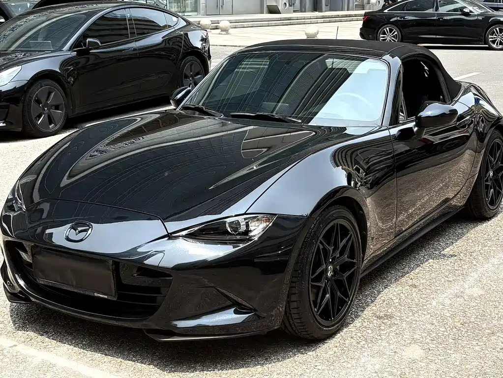 Mazda MX-5 2023 — фото 1
