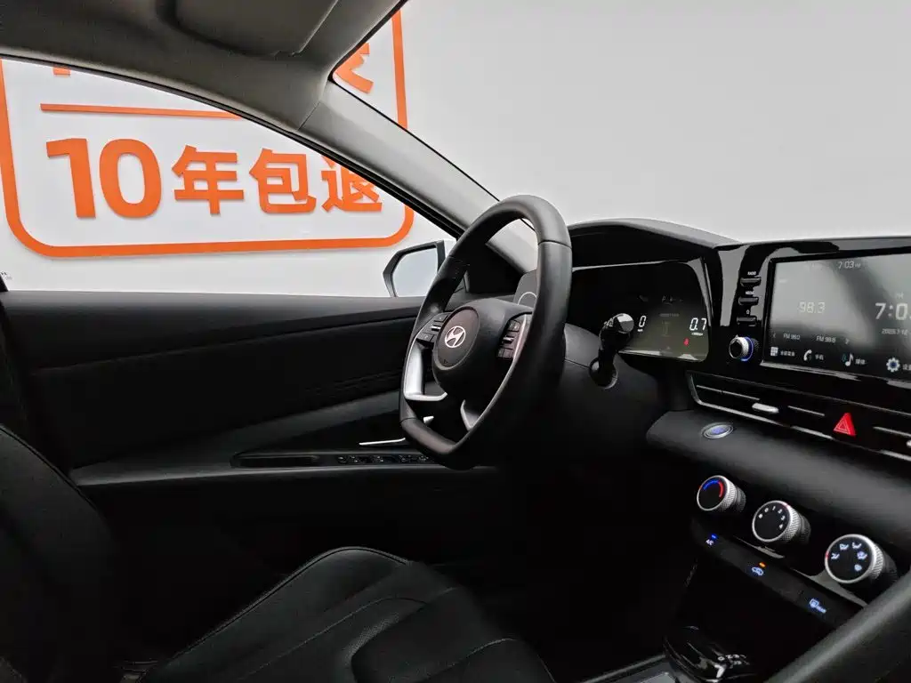 Hyundai Elantra 2023 — фото 22