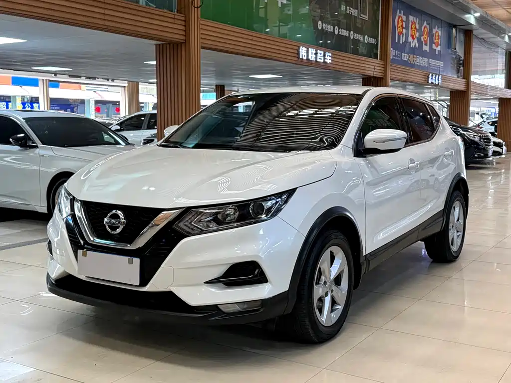Nissan Qashqai 2022 — фото 1