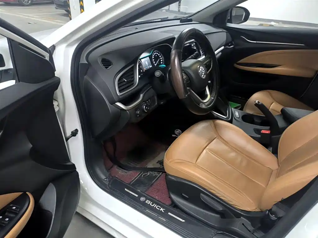 Buick Excelle 2018 — фото 16