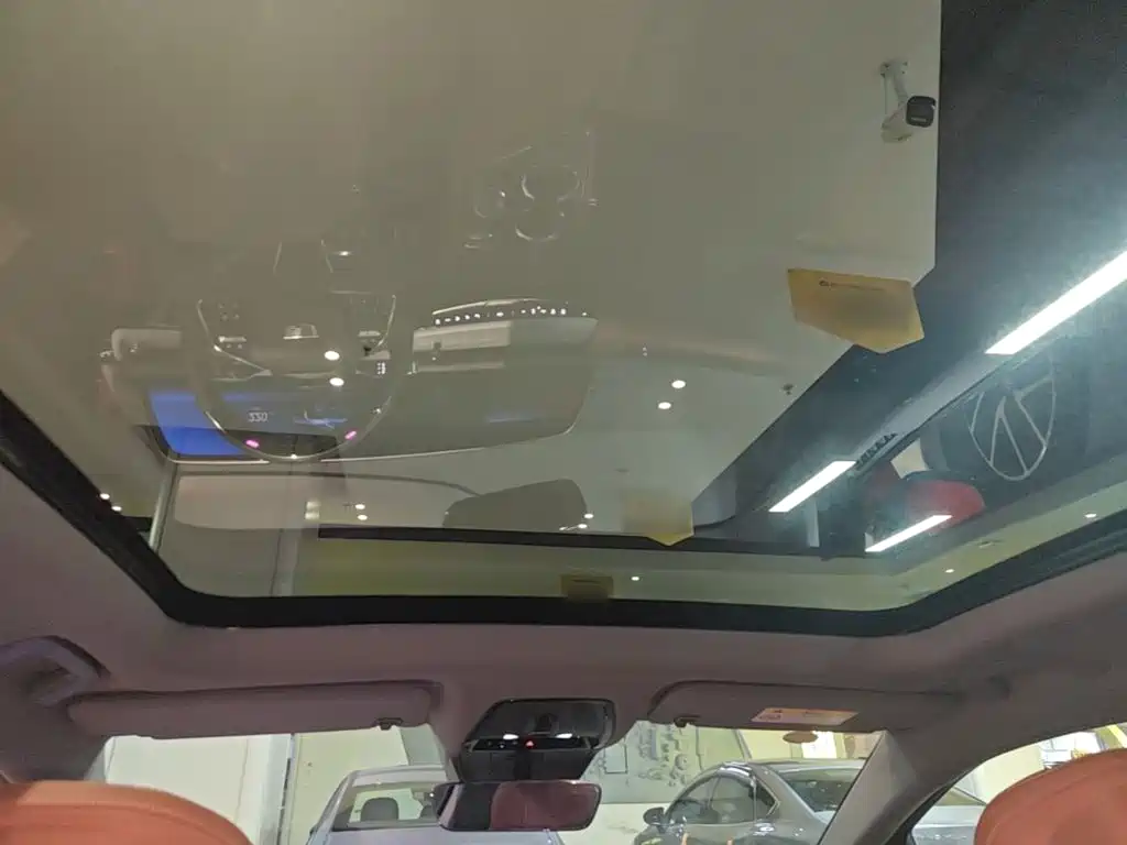 Cadillac IQ Aoge 2024 — фото 14