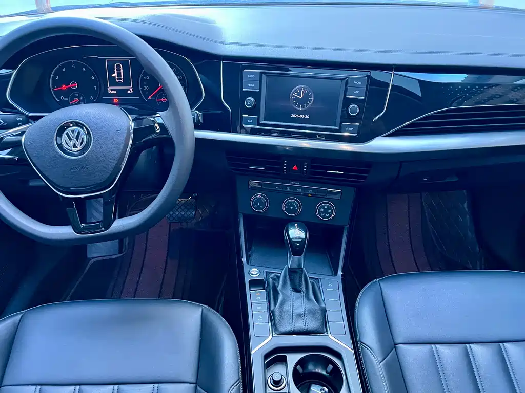 Volkswagen Passat 2019 — фото 15