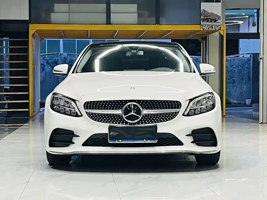 Mercedes-Benz C-Class 2020