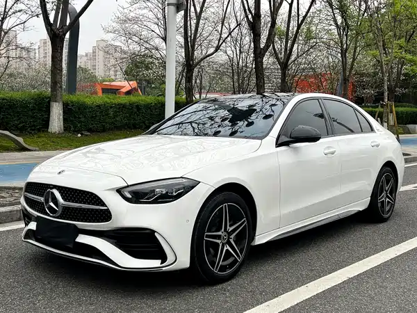 Mercedes-Benz C-Class 2024