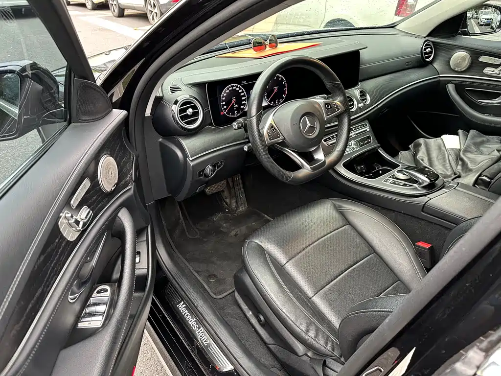 Mercedes-Benz E-Class 2018 — фото 4