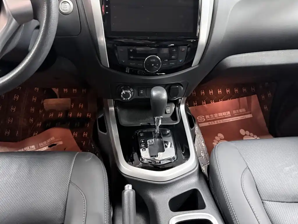 Nissan Terra 2022 — фото 15