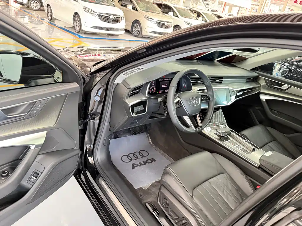 Audi A6L 2020