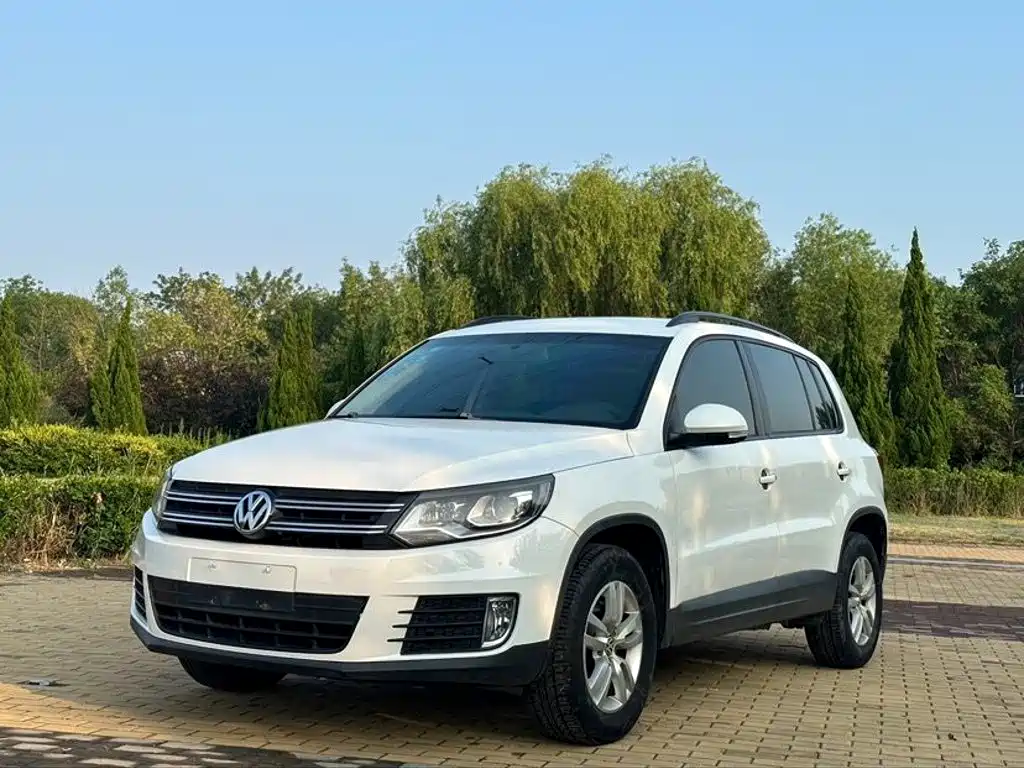 Volkswagen Tiguan 2014 — фото 1