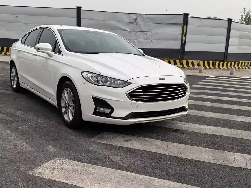 Ford Mondeo 2021 — фото 1