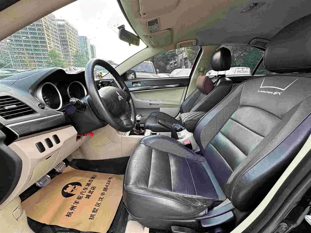 Mitsubishi Lancer EX 2010 — фото 10