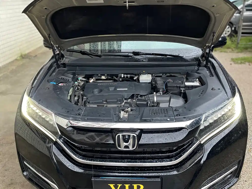Honda UR-V 2018 — фото 11