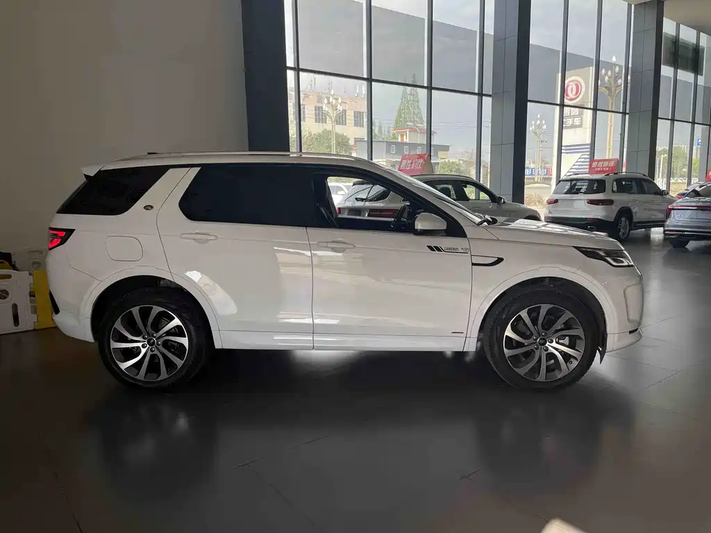 Land Rover Discovery Sport 2021 — фото 14
