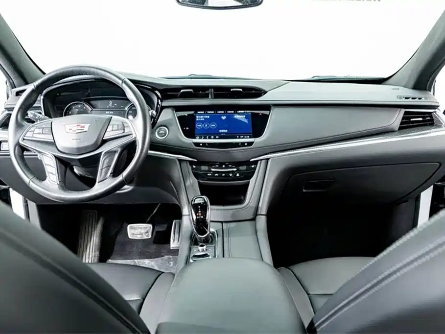 Cadillac XT5 2024 — фото 12