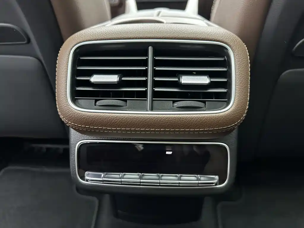 Mercedes-Benz GLS 2024 — фото 19