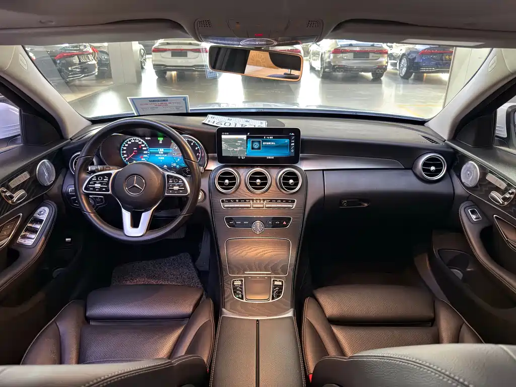 Mercedes-Benz C-Class 2019 — фото 8