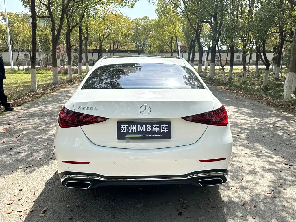 Mercedes-Benz C-Class 2023 — фото 7