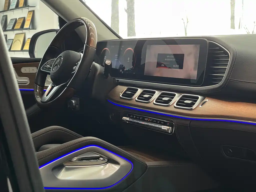 Mercedes-Benz GLS 2023 — фото 27