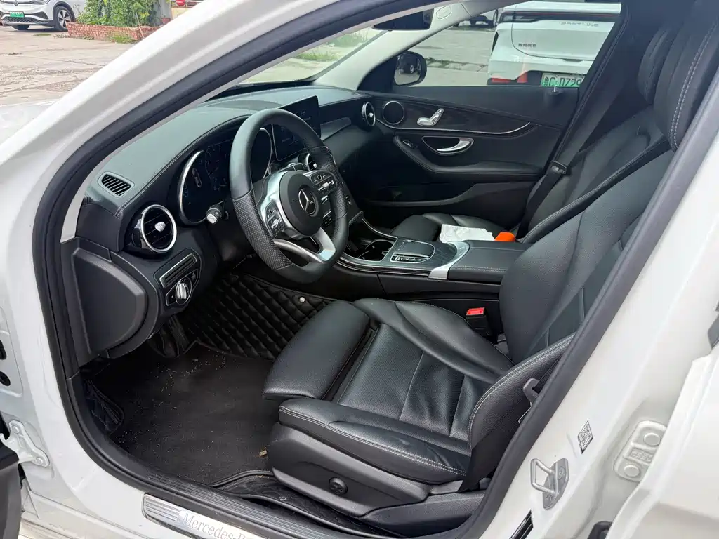 Mercedes-Benz C-Class 2020