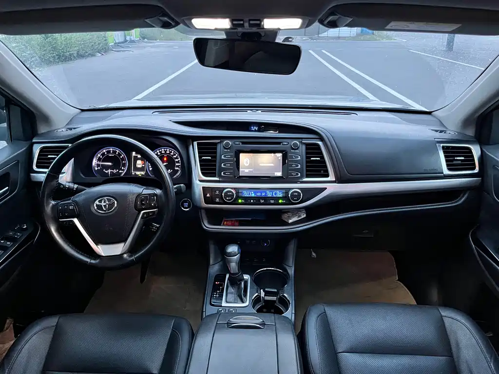 Toyota Highlander 2020 — фото 14