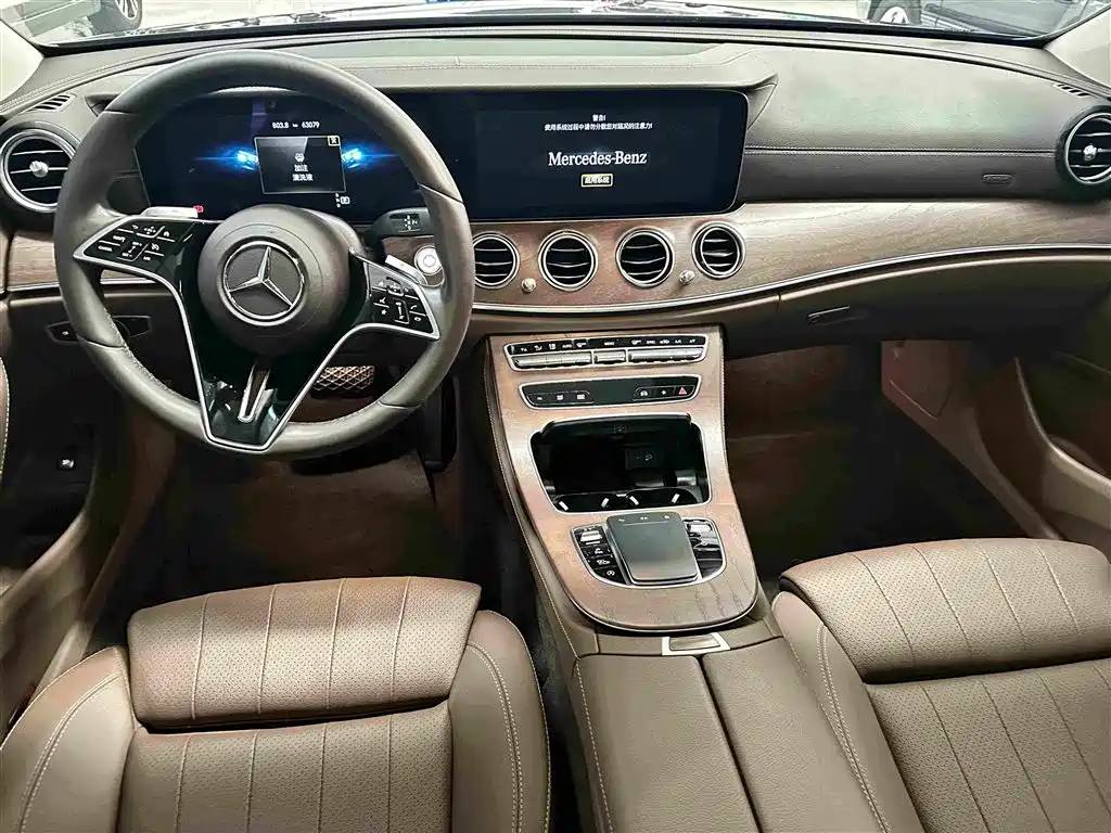 Mercedes-Benz E-Class 2023 — фото 14