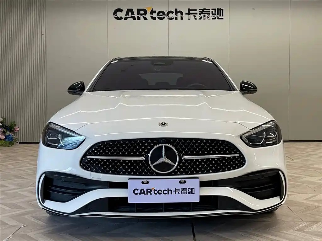 Mercedes-Benz C-Class 2023 — фото 3