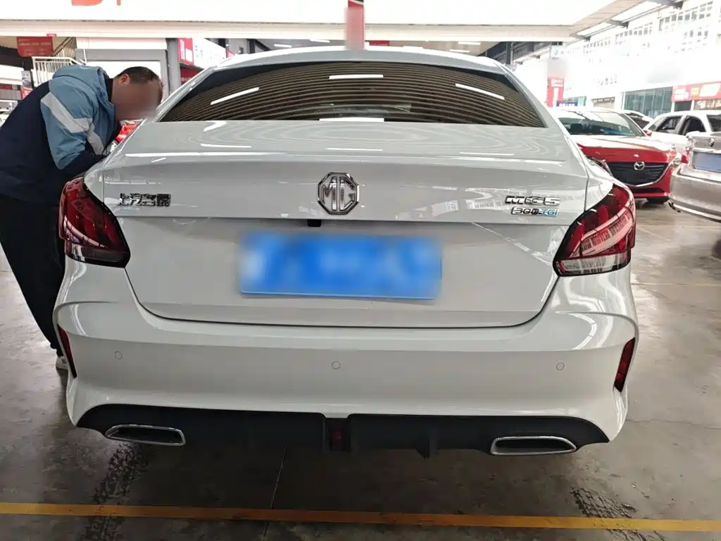 MG MG5 2021