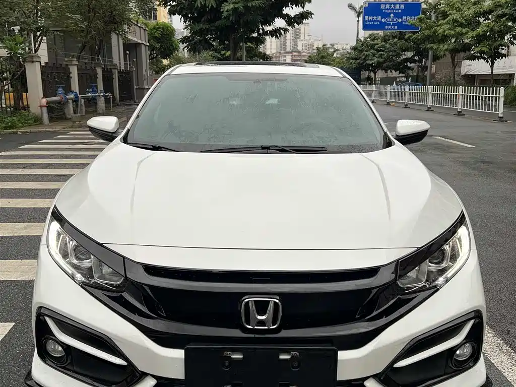 Honda Civic 2020 — фото 15