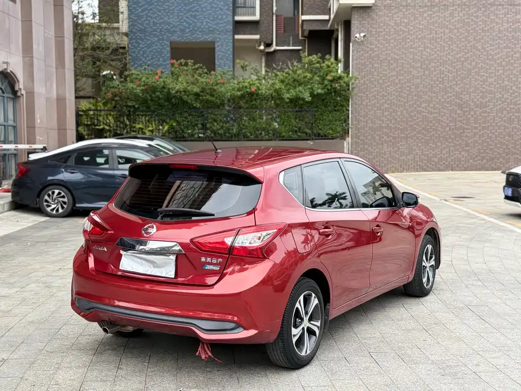Nissan Tiida 2018 — фото 9