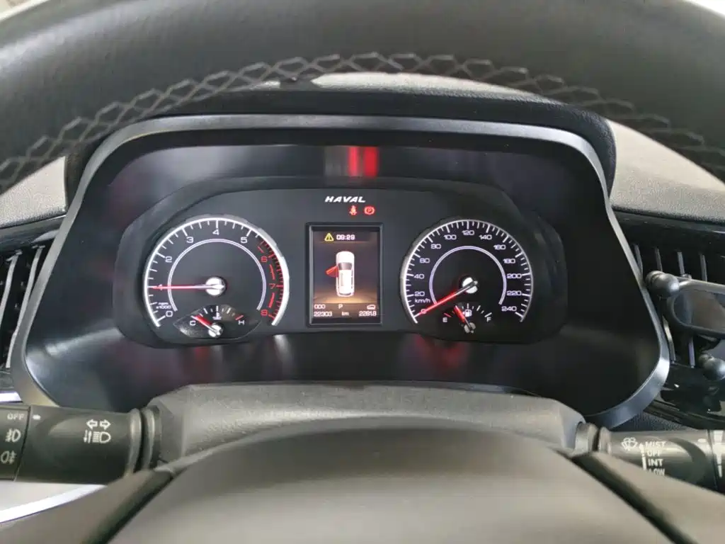 Haval H2s 2018 — фото 12