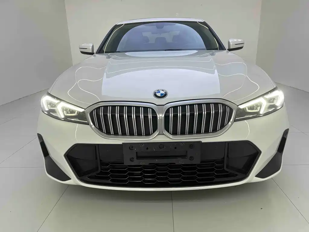 BMW 3 Series 2023