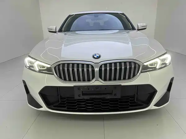 BMW 3 Series 2023