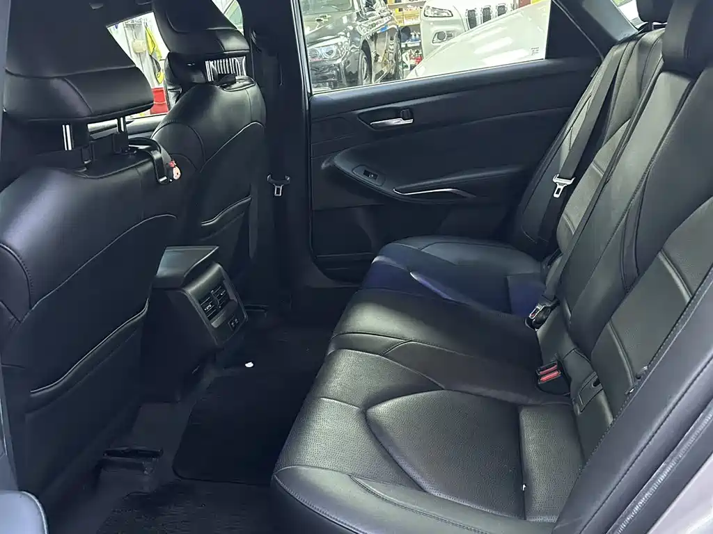 Toyota Avalon 2020